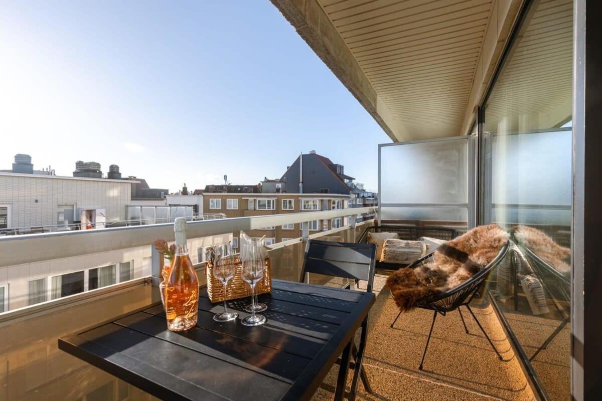 Stunning And Modern Apartment With Sunny Balcony 克诺克－海斯特 外观 照片