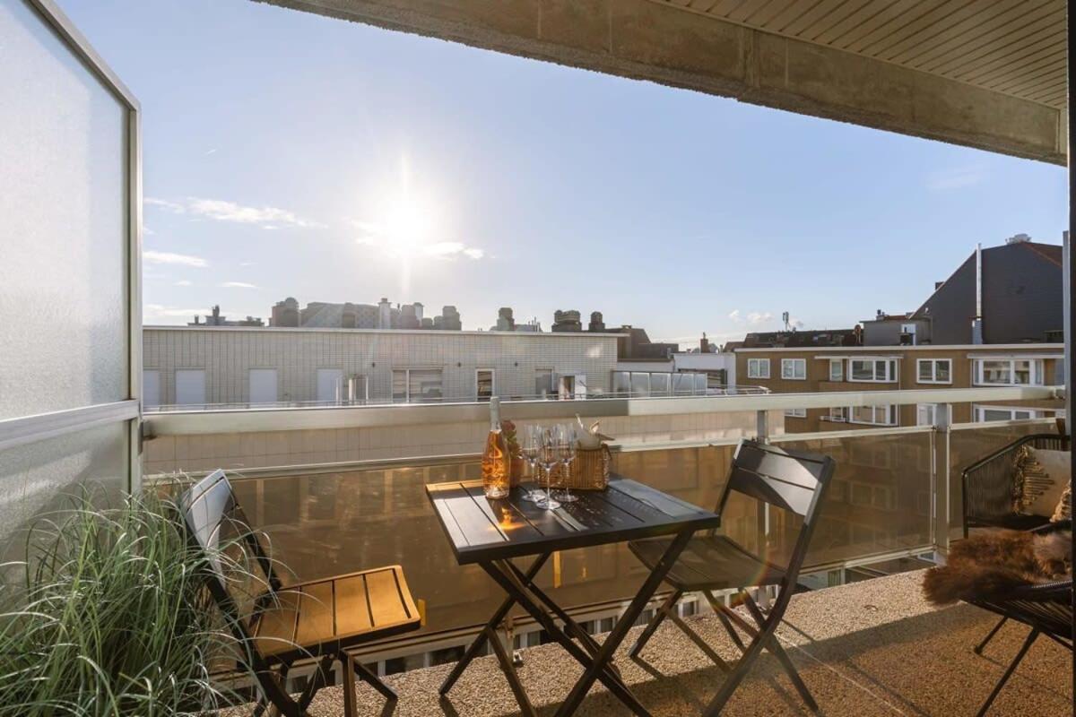 Stunning And Modern Apartment With Sunny Balcony 克诺克－海斯特 外观 照片